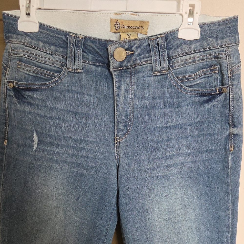 Democracy Women's Light Blue Skinny Jeans